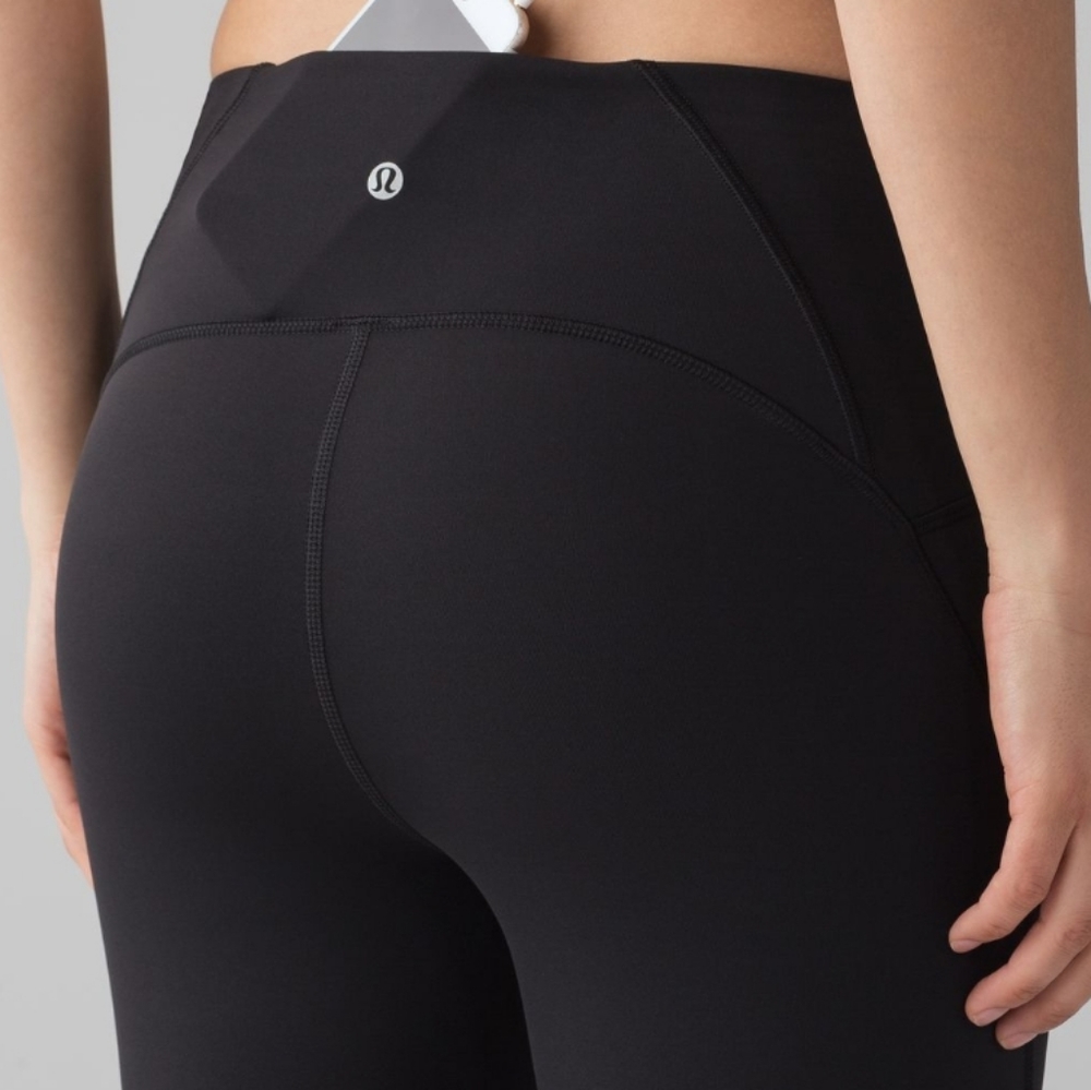 Lululemon size 10 Crops / Leggings - Picture 4 of 9
